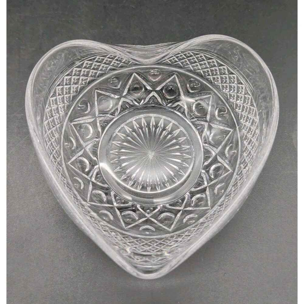 Imperial Glass Cape Cod Heart Candy Dish Glass Starburst